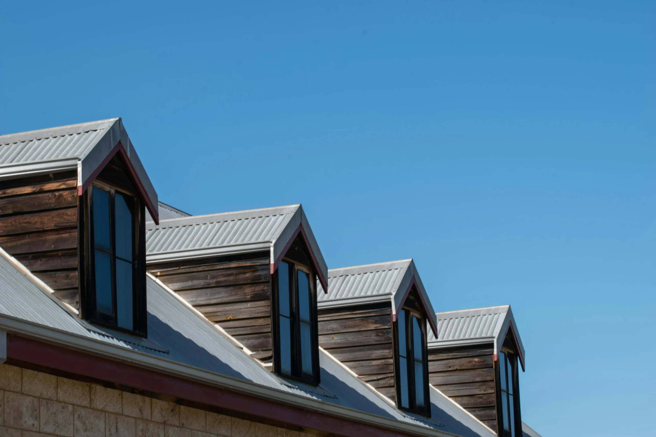 White Glove Roofing – Residential Metal Roofing Services